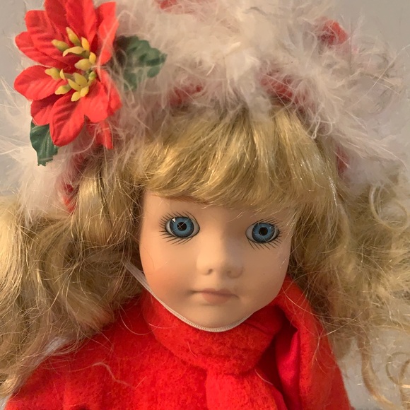 Beautiful Christmas Ceramic Victorian Skater Doll. - Picture 2 of 9